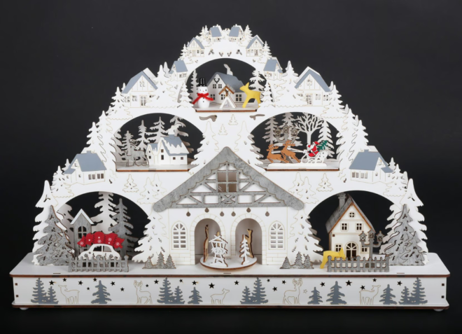 Medinė žvakidė su lemputėmis Medinė žvakidė su lemputėmis