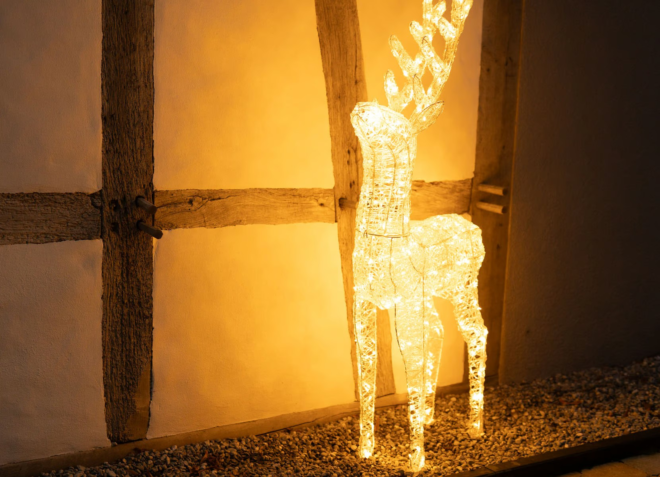 Šiaurinis elnias su LED lemputėmis Šiaurinis elnias su LED lemputėmis