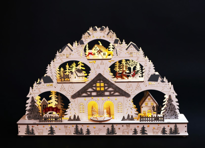 Medinė žvakidė su lemputėmis Medinė žvakidė su lemputėmis