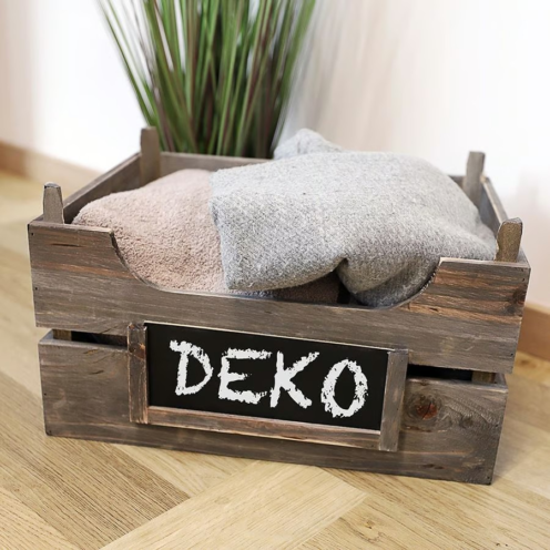 Dekoratyvinė viena ant kitos dedama dėžė