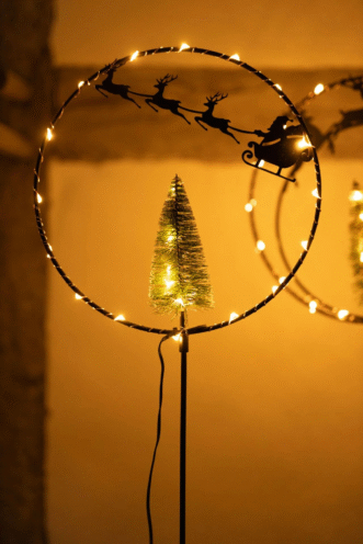 Metalinė LED lempučių įsmeigiama sodo dekoracija Metalinė LED lempučių įsmeigiama sodo dekoracija