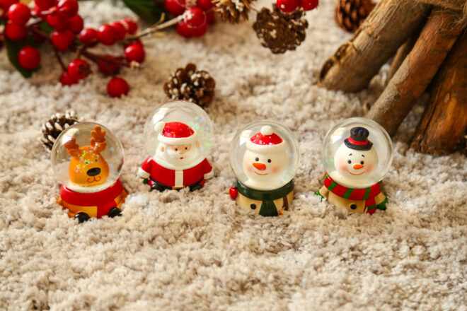 Sniego rutulys su figūrėle Sniego rutulys su figūrėle