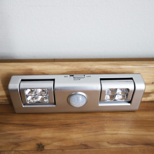 TAS LED šviesjuostė su judesio detektoriumi TAS LED šviesjuostė su judesio detektoriumi