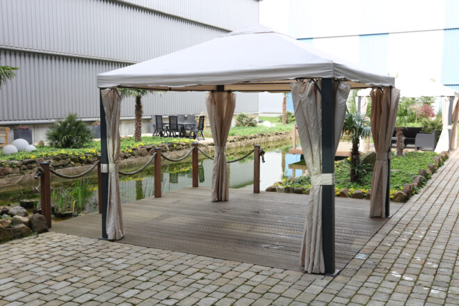 „Luxus Triangel“ paviljonas